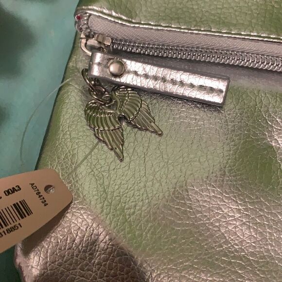 Victoria’s secret angel silver clutch NWT - Picture 3 of 6